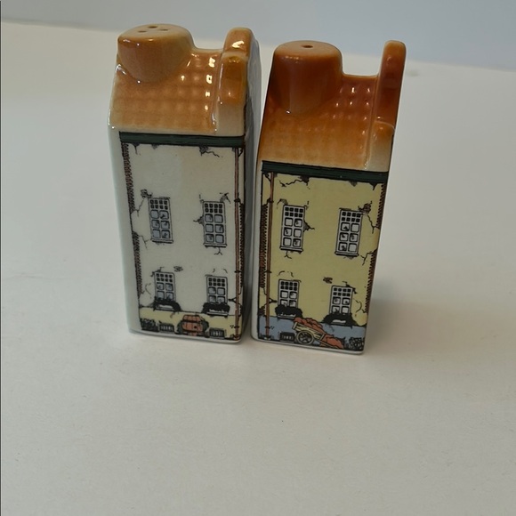 Charming Ceramic House Salt and Pepper Shakers - Picture 2 of 4